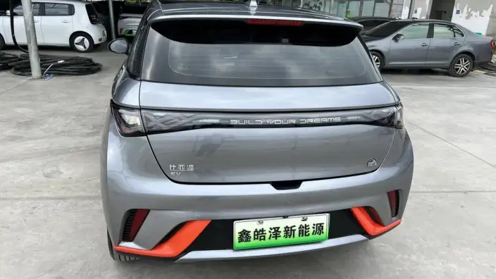 BYD Dolphin 2021 Model Fashion Edition – фото 6