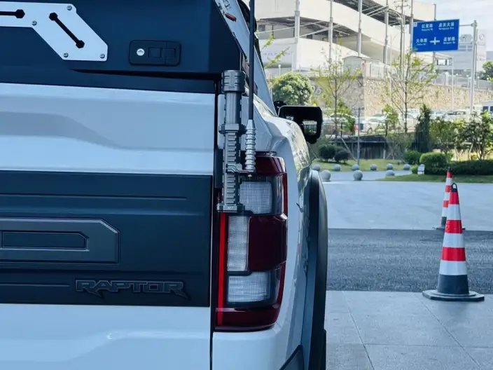 Ford F-150 Raptor 2023 Model Raptor EcoBoost 3.5T V6 – фото 8