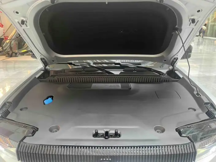 iCAR 03 2024 Model 2WD Long Battery Life Pro Edition – фото 5
