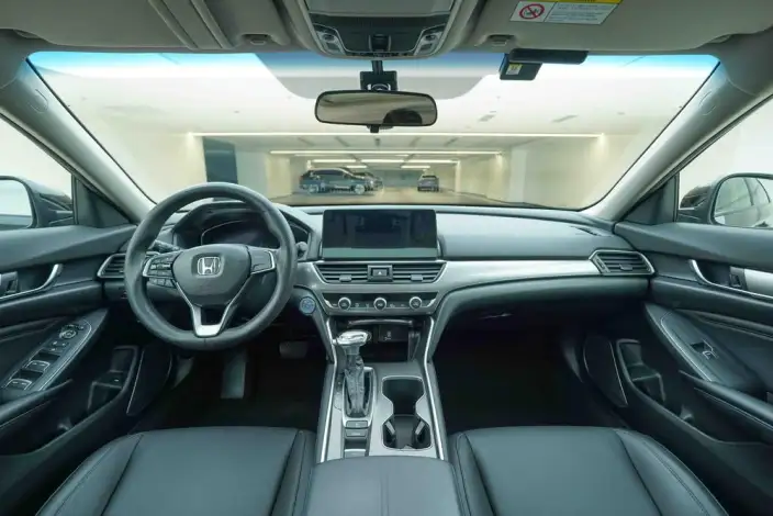Honda Accord 2022 Model 260TURBO Deluxe Edition – фото 8