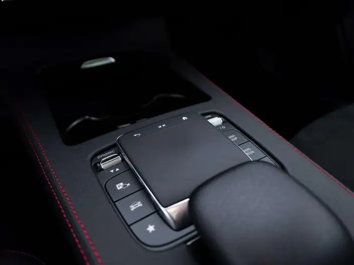 Mercedes-Benz A-class 2023 Model A 200 L Sports sedan Fashion Edition – фото 9