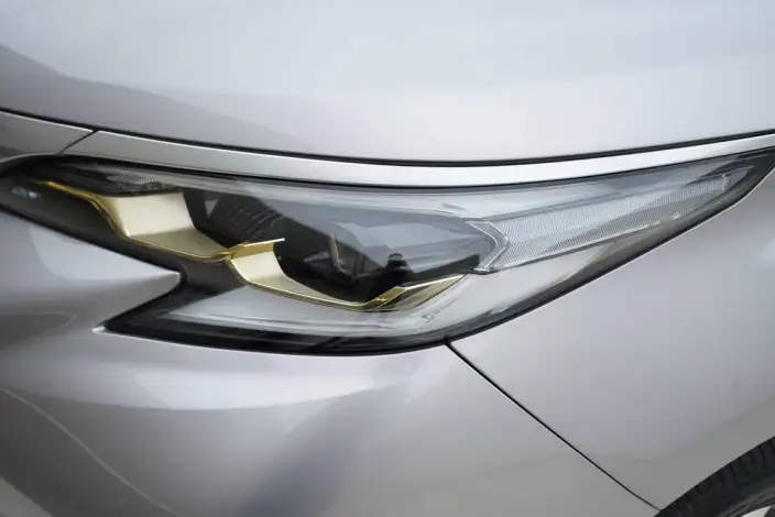Granvia 2023 Model Intelligent Hybrid 2.5L Deluxe Edition – фото 6