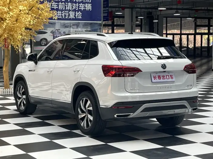 Volkswagen Tayron 2022 Model 280TSI 2WD Luxury Zhilian Edition – фото 4
