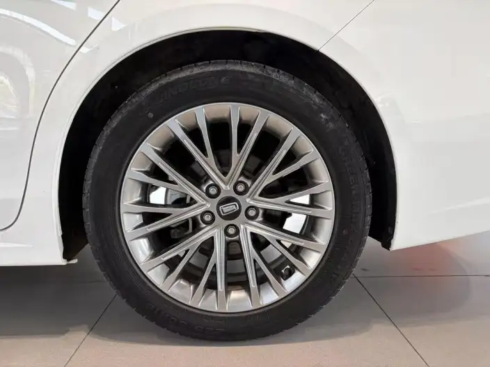 BESTUNE B70 2023 Model Third generation 1.5T Automatic Changxiang Edition Model – фото 6