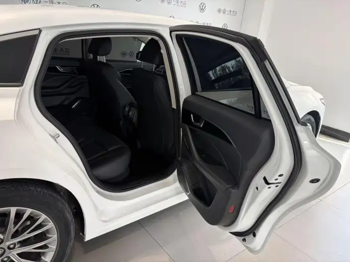 BESTUNE B70 2023 Model Third generation 1.5T Automatic Changxiang Edition Model – фото 9