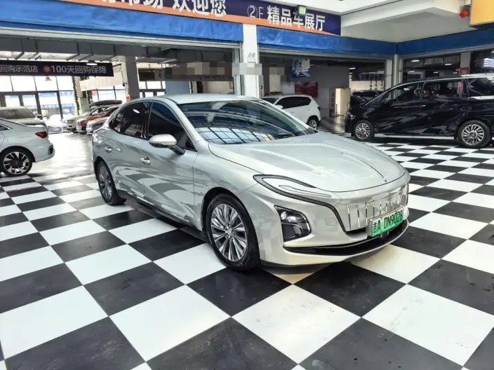 Hongqi E-QM5 2024 Model 610KM PLUS Edition 100kW