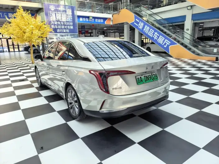 Hongqi E-QM5 2024 Model 610KM PLUS Edition 100kW