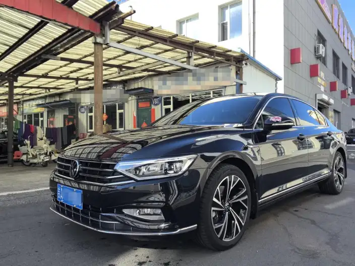 Volkswagen Magotan 2021 Model 330TSI DSG 30th Anniversary Memorial Edition – фото 1