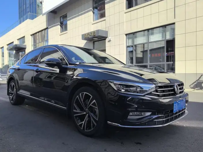Volkswagen Magotan 2021 Model 330TSI DSG 30th Anniversary Memorial Edition – фото 3