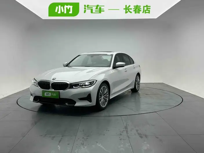 BMW 3 Series 2022 Model 320i Sports Set – фото 1