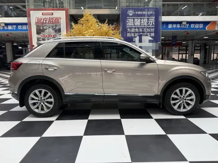 Volkswagen T-Roc 2022 Model 280TSI DSG 2WD Elite PLUS – фото 8