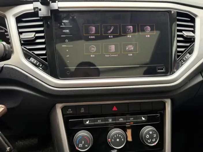 Volkswagen T-Roc 2022 Model 280TSI DSG 2WD Elite PLUS – фото 9
