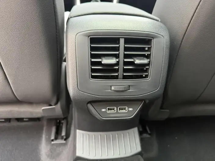 Volkswagen T-Roc 2022 Model 280TSI DSG 2WD Elite PLUS – фото 10