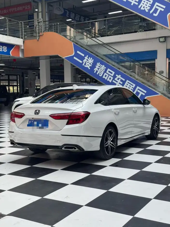 Honda INSPIRE 2022 Model 260TURBO Jingyue Edition – фото 5
