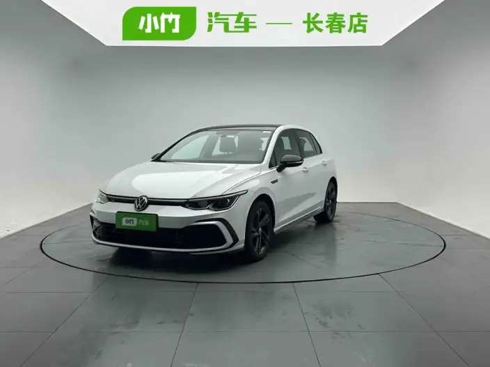 Volkswagen Golf 2023 Model 280TSI DSG R-Line Lite – фото 1