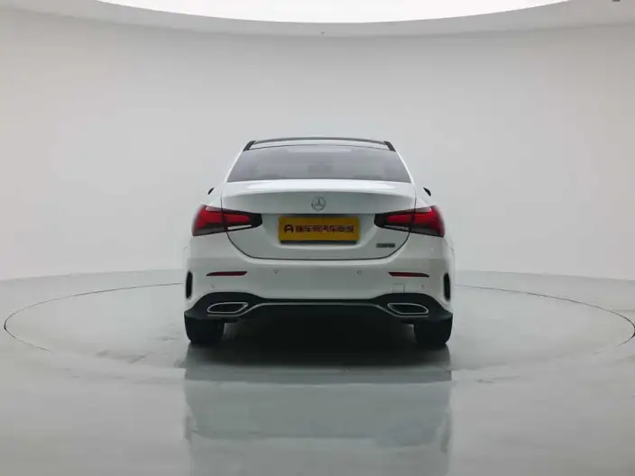 Mercedes-Benz A-class 2023 Model A 200 L Sports sedan Fashion Edition – фото 6