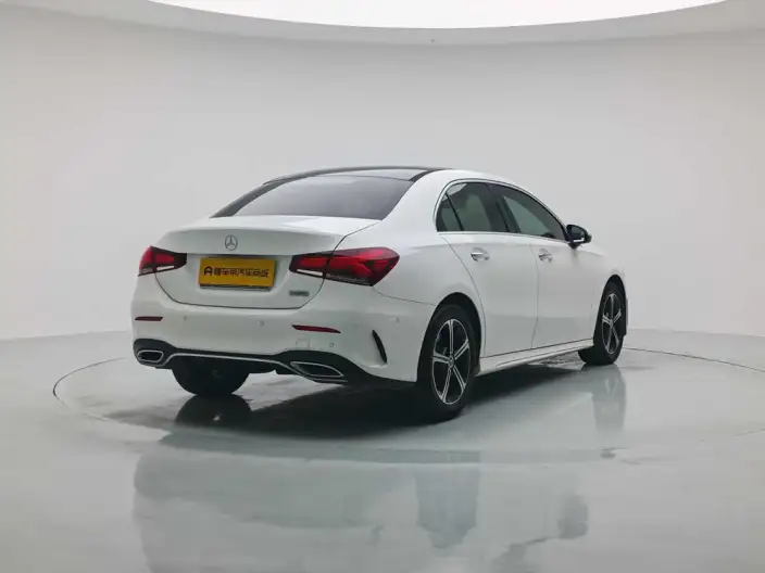 Mercedes-Benz A-class 2023 Model A 200 L Sports sedan Fashion Edition – фото 7