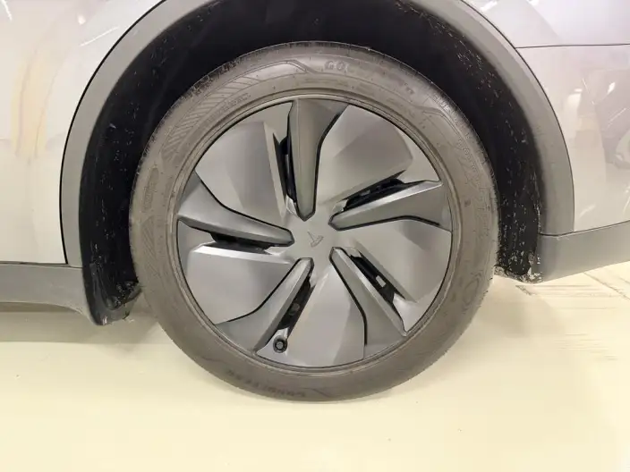 Model Y 2025 Model Rear-wheel drive version – фото 9