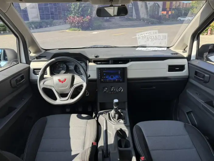 Wuling Zhcheng 2021 Model 1.5T Manual Comfort Model – фото 8