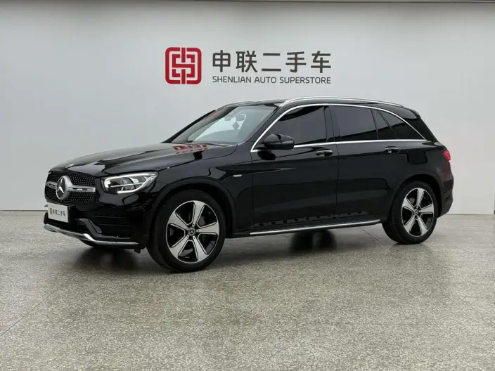 Mercedes-Benz GLC 2022 Model GLC 300 L 4MATIC Dynamic Model Collector Edition – фото 1