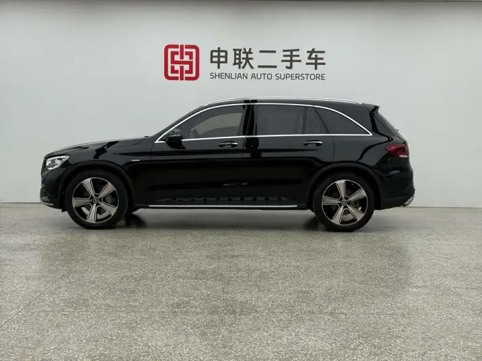 Mercedes-Benz GLC 2022 Model GLC 300 L 4MATIC Dynamic Model Collector Edition – фото 3
