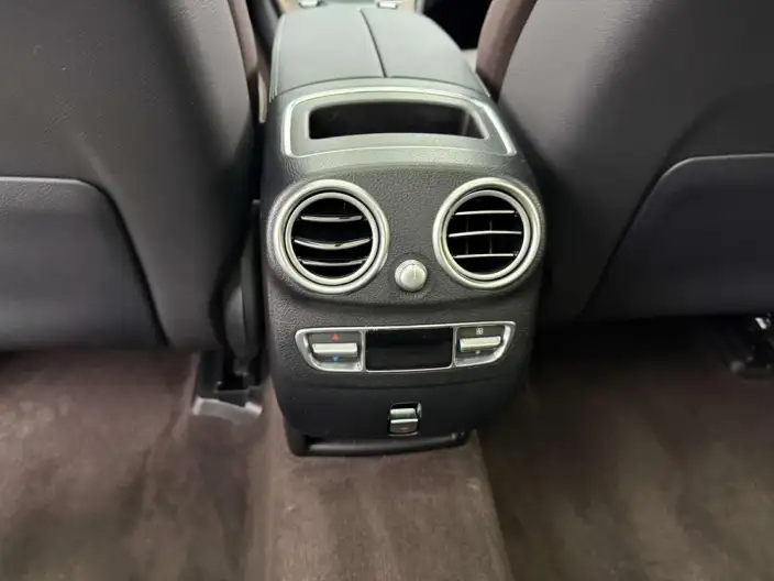 Mercedes-Benz GLC 2022 Model GLC 300 L 4MATIC Dynamic Model Collector Edition – фото 6