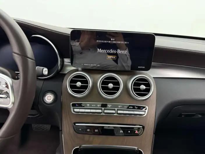 Mercedes-Benz GLC 2022 Model GLC 300 L 4MATIC Dynamic Model Collector Edition – фото 8