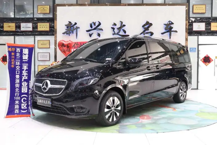 Viano 2023 Model 2.0T Business Edition 7 seat – фото 1