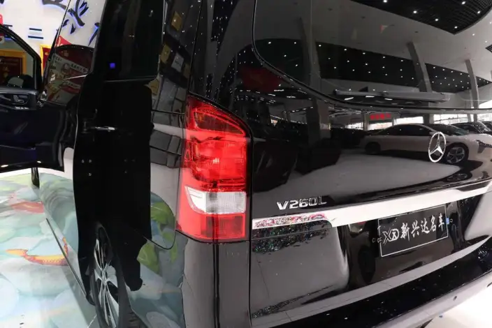 Viano 2023 Model 2.0T Business Edition 7 seat – фото 8
