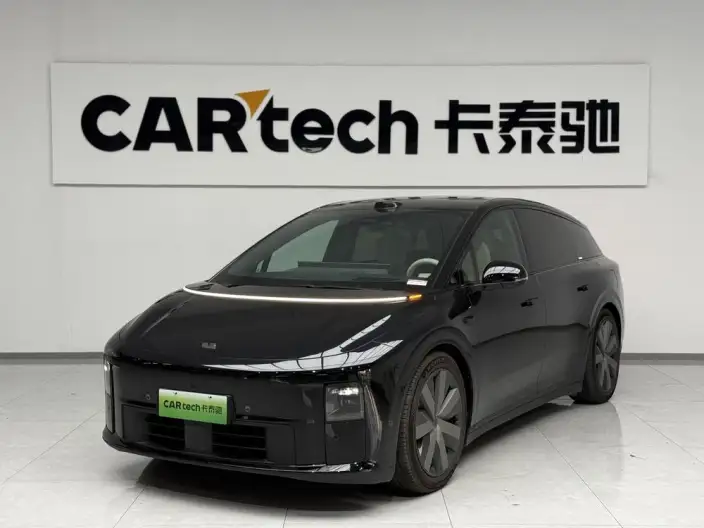 Li Auto i6 2025 Model 2WD Standard Edition – фото 1