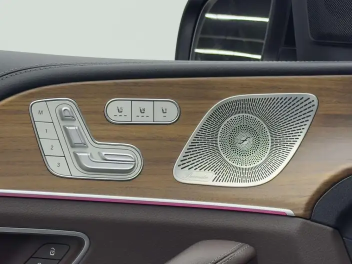 Mercedes-Benz GLS 2023 Model Facelift GLS 450 4MATIC Luxury Model – фото 10
