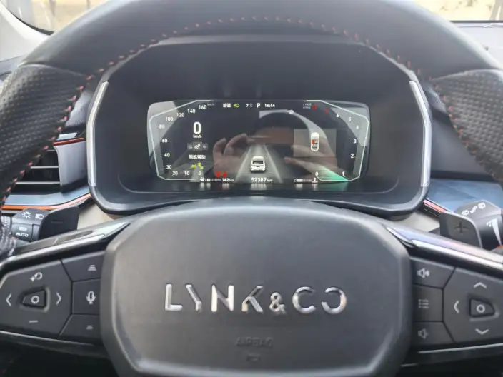 Lynk & Co 06 2020 Model 1.5T Shine Halo – фото 7