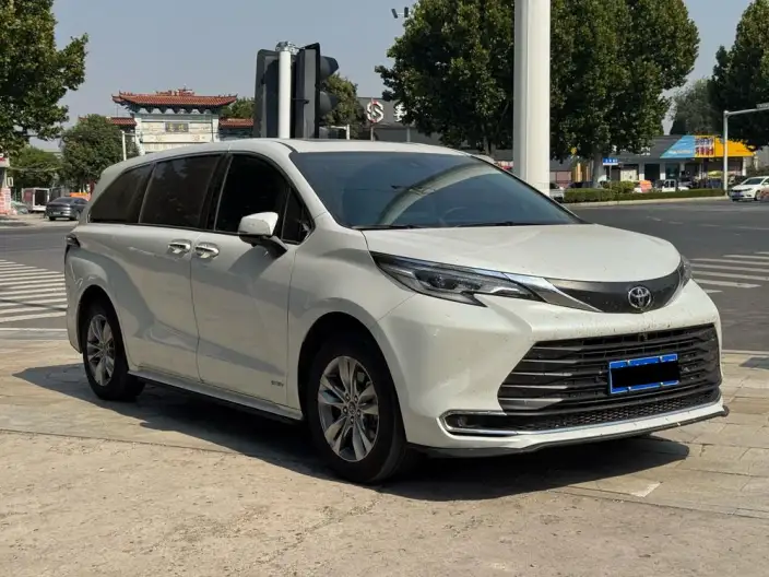 Toyota Sienna 2024 Model Hybrid 2.5L Comfort Edition