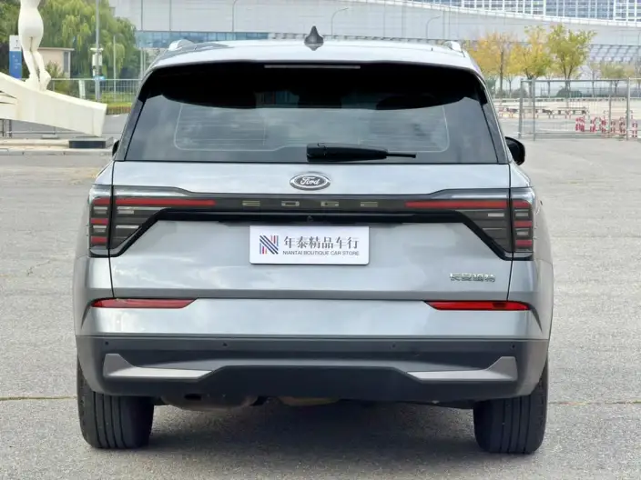Ford Edge 2023 Model Ford Edge L 2.0T EcoBoost E Hybrid 2WD VII seat Luxury Model – фото 5