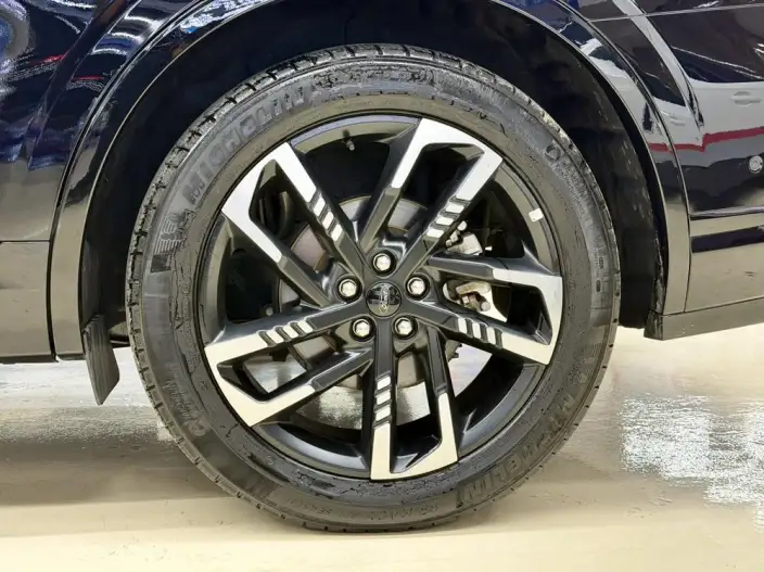 Ford Edge 2023 Model Ford Edge L 2.0T EcoBoost E Hybrid 4WD VII seat ST-Line – фото 7