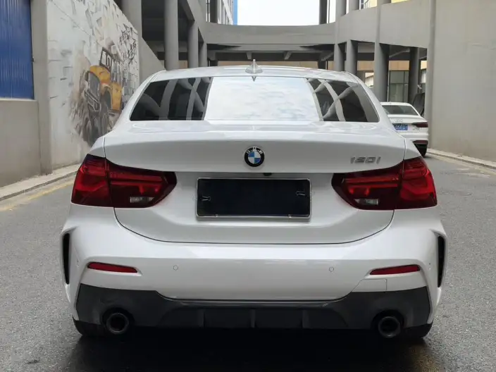 BMW 1 Series 2023 Model 120i M Sports Night Edition – фото 5