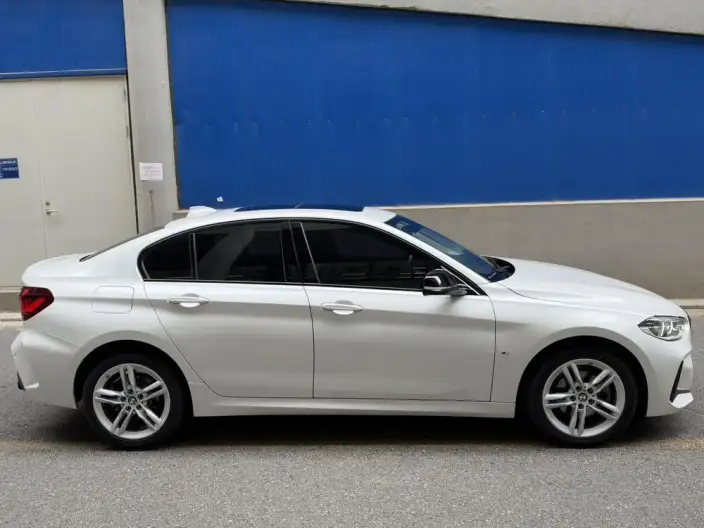 BMW 1 Series 2023 Model 120i M Sports Night Edition – фото 7