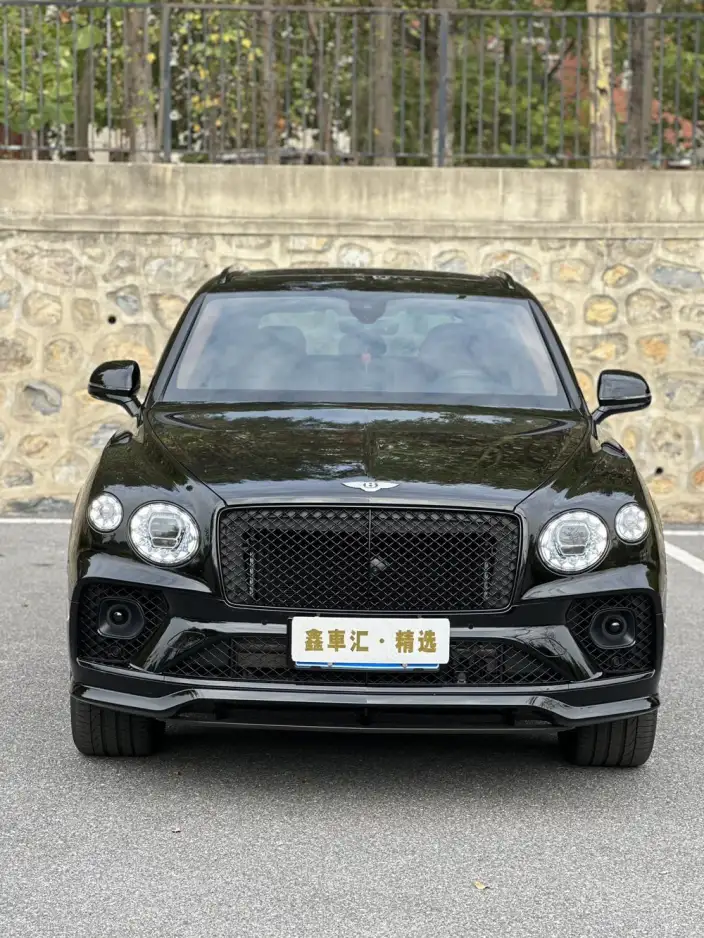 Bentayga 2022 Model 4.0T V8 – фото 2
