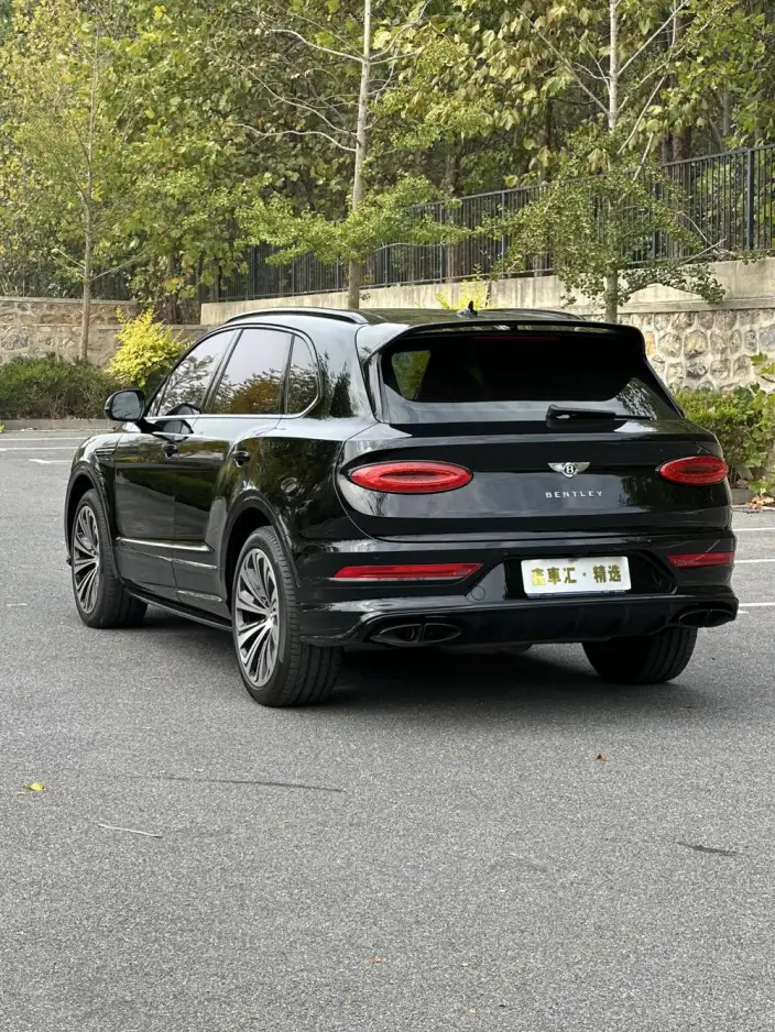 Bentayga 2022 Model 4.0T V8 – фото 4