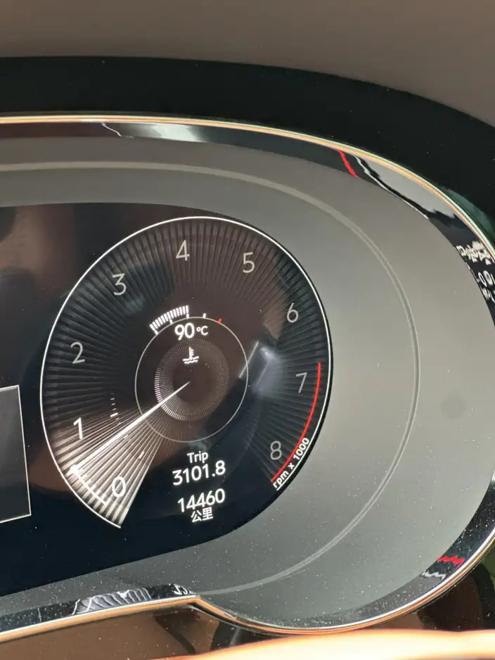 Bentayga 2022 Model 4.0T V8 – фото 8