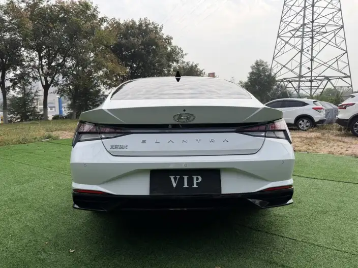 Hyundai Ioniq 2022 Model 1.5L CVT GLX Elite Edition – фото 6