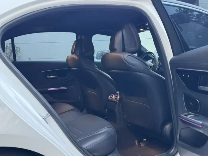 Mercedes-Benz C-Class 2022 Model Facelift C 260 L Sports Edition – фото 10