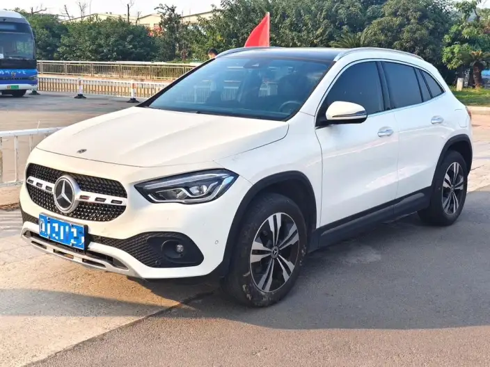 Mercedes-Benz GLA 2022 Model Facelift GLA 200 – фото 1