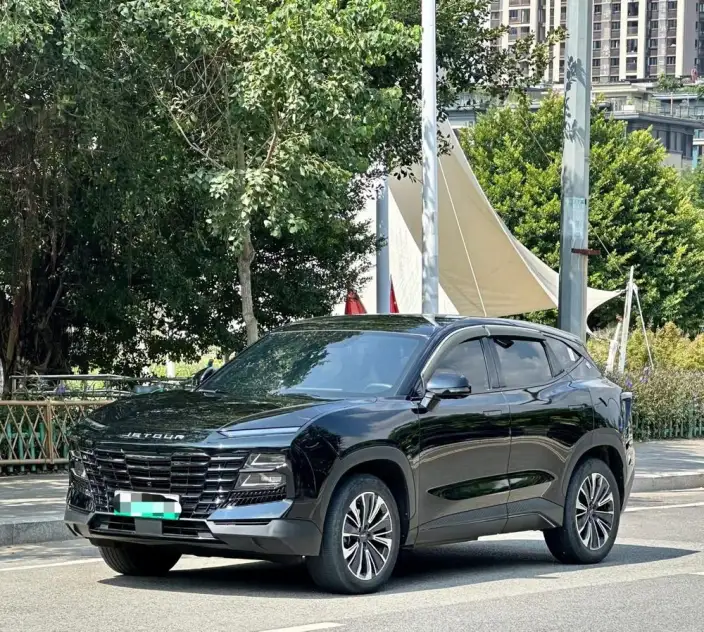 Jetour Dasheng i-DM 2023 Model 1.5T DHT Lightning 02