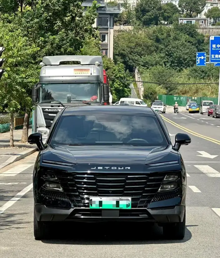 Jetour Dasheng i-DM 2023 Model 1.5T DHT Lightning 02