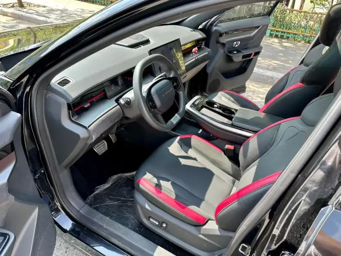 Jetour Dasheng i-DM 2023 Model 1.5T DHT Lightning 02 – фото 8