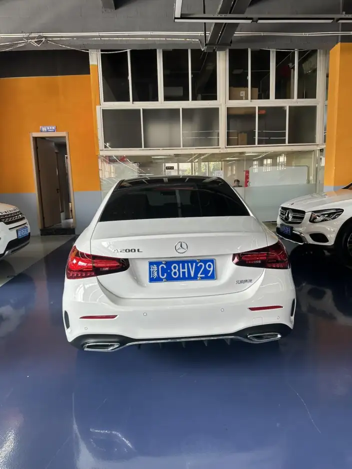Mercedes-Benz A-class 2023 Model A 200 L Sports sedan Fashion Edition – фото 5