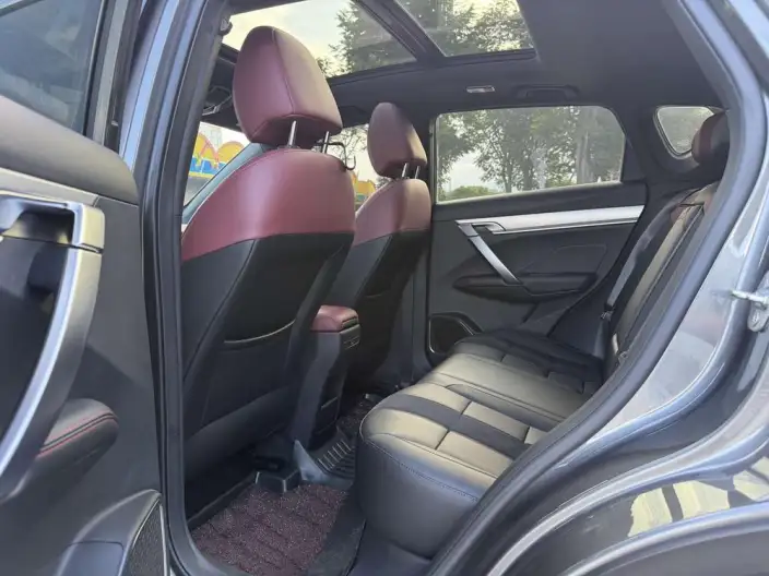 Geely Binyue 2021 Model 260T DCT Star Glory Edition – фото 9