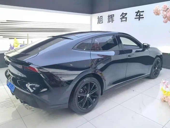 Changan UNI-V 2023 Model 1.5T Noble Model – фото 5
