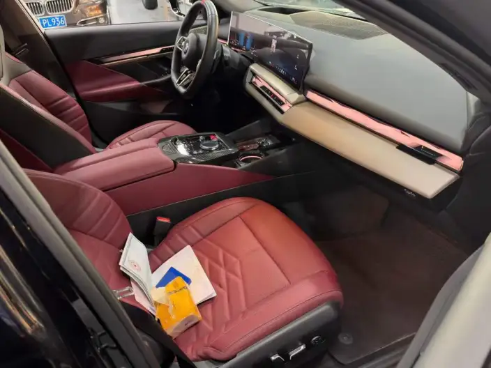 BMW 5 Series 2025 Model 530Li Exclusive Model M Sports Set – фото 5